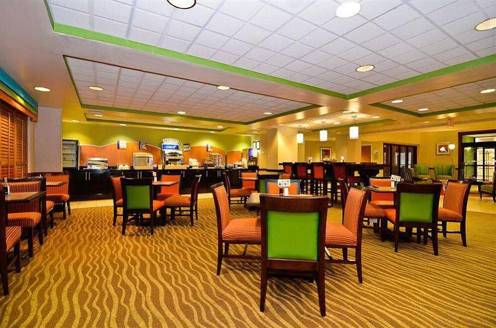 Holiday Inn Express Atlanta - Northeast I-85 - Clairmont Road By Ihg Экстерьер фото