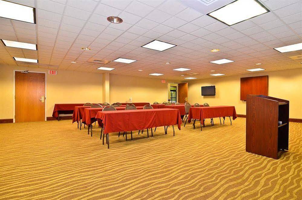 Holiday Inn Express Atlanta - Northeast I-85 - Clairmont Road By Ihg Экстерьер фото